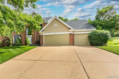 18165 Bent Ridge Dr, Wildwood, MO, 63038-1441 | Card Image