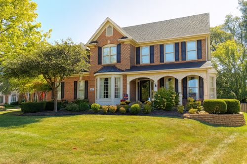 26W137 Prestwick Ln, Winfield, IL, 60190-2308 | Card Image