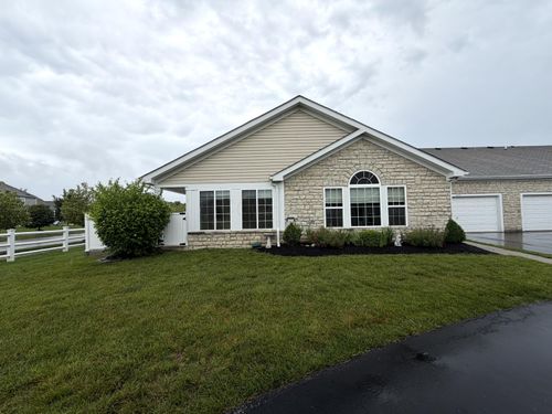 4233 Stream Bank Ln, Hilliard, OH, 43026-6227 | Card Image