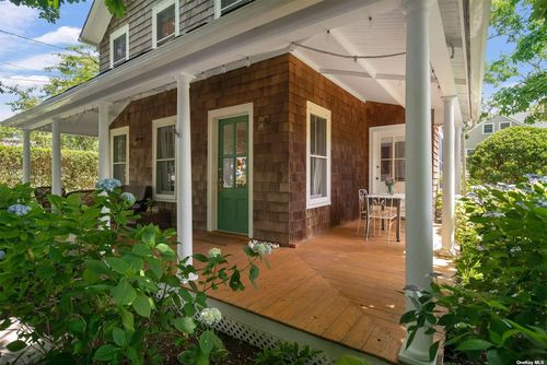 640 Orchard St, New Suffolk, NY, 11956 | Card Image