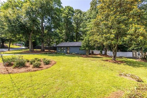 1802 La Dawn Ln Nw, Atlanta, GA, 30318-2016 | Card Image