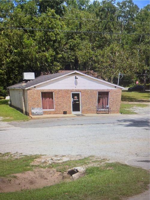 302 W Broad St, IVA, SC, 29655-9733 | Card Image