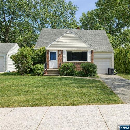 841 Prince Street, Teaneck, NJ, 07666 | Card Image