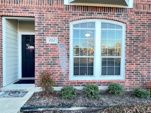 202-305 Holleman Drive E, College Station, TX, 77840 | Card Image