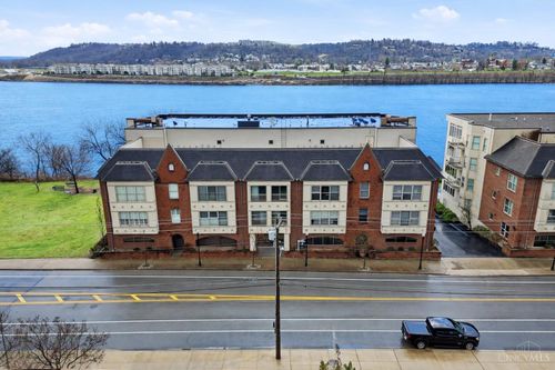 2235 Riverside Dr, Cincinnati, OH, 45202-1828 | Card Image