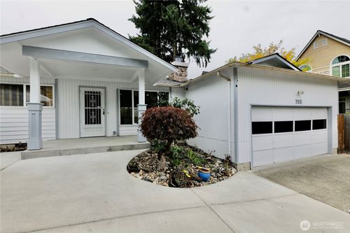 701 124th Ave Ne, Bellevue, WA, 98005-3124 | Card Image