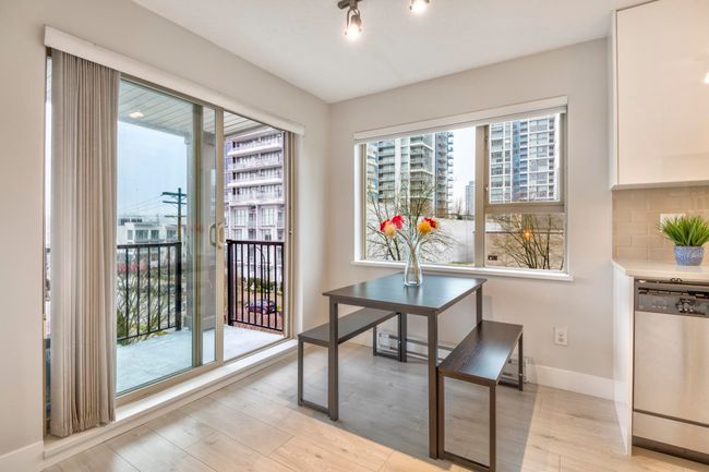 305 - 4728 Dawson St, Condo with 2 bedrooms, 2 bathrooms and 1 parking in Burnaby BC | Image 12