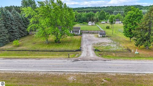 4535 Norton Rd, Grawn, MI, 49637-9802 | Card Image