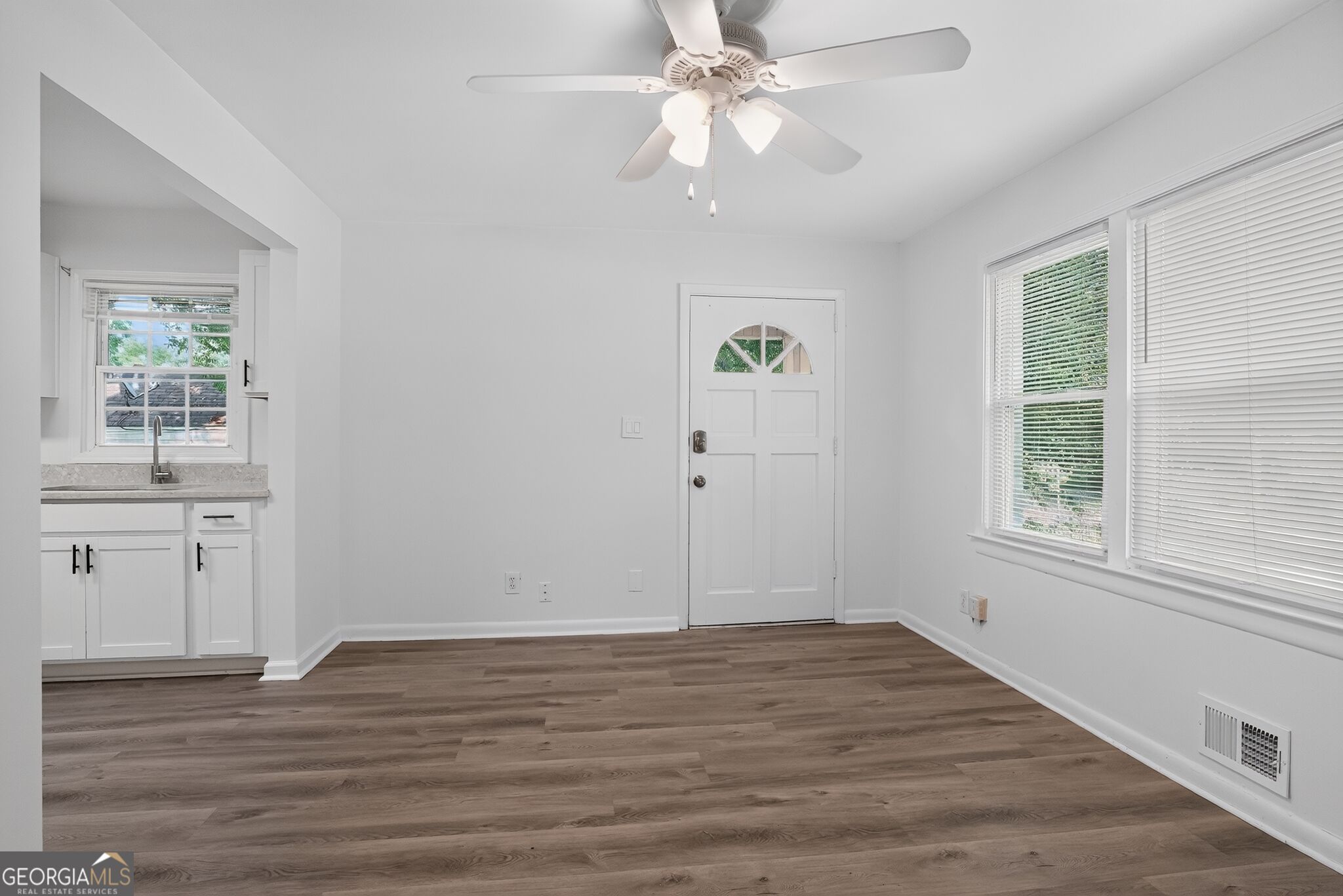 Residential Lease in Forest Park 4