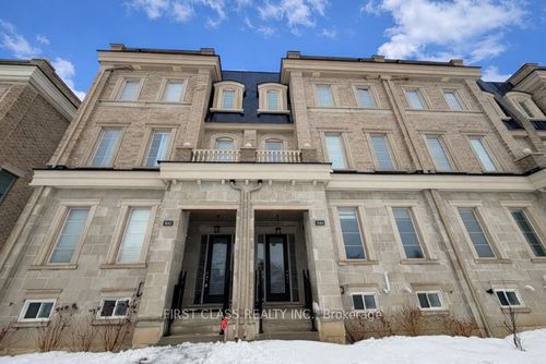 main-9382 Bayview Avenue, Richmond Hill, ON, L4C4Z2 | Card Image