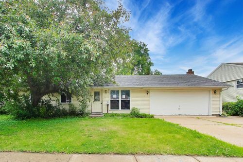 619 Parkside Cir, Streamwood, IL, 60107-1647 | Card Image