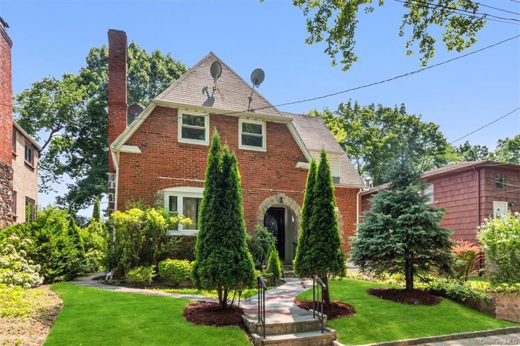 Harding Pkwy, Mount Vernon, NY 10552