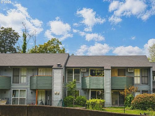 8743 Sw Brightfield Cir, Tigard, OR, 97223-4413 | Card Image