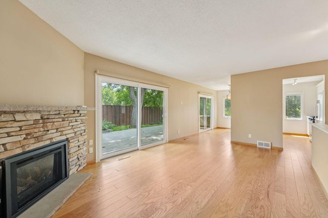 16-web-or-mls-Douglas Dr N-1806-016.jpg | Image 16