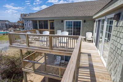 143 S Spinnaker Court, Home with 5 bedrooms, 4 bathrooms and null parking in Duck NC | Image 3