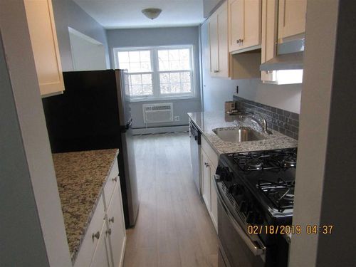 apt-76-6 Colonial Rd, Beacon, NY, 12508-1746 | Card Image