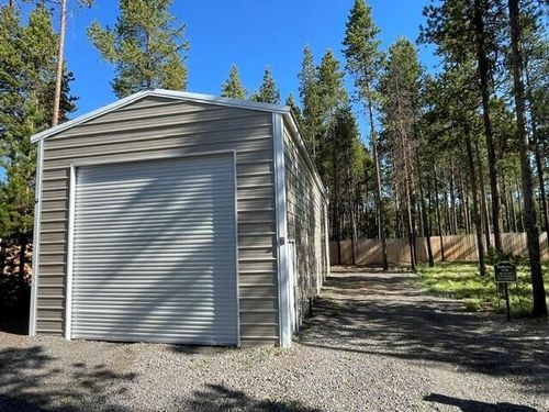 17118 Jacinto Rd, Bend, OR, 97707-2035 | Card Image