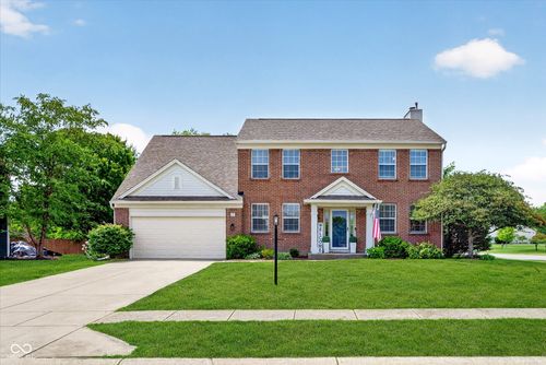 7 E Wisteria Way, Westfield, IN, 46074-9784 | Card Image