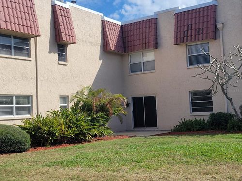 8-10032 65th Ave N, St Petersburg, FL, 33708-4566 | Card Image