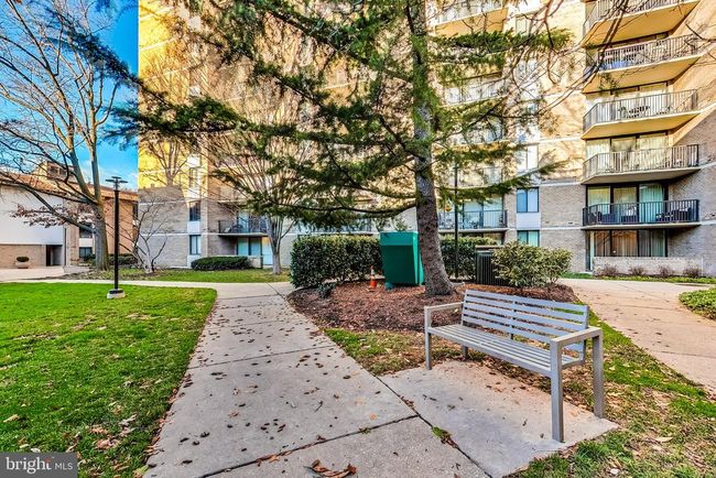 6-101 - 6 Monroe St, Condo with 2 bedrooms, 2 bathrooms and null parking in ROCKVILLE MD | Image 24