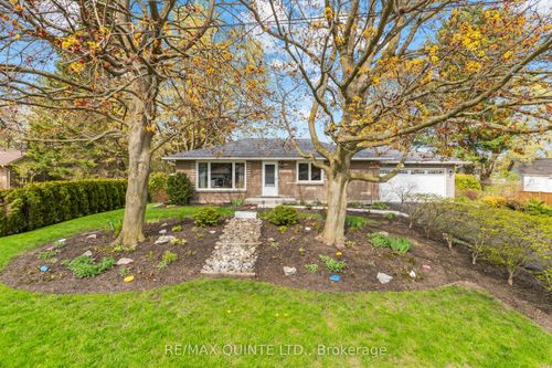 9 Cheer Dr, Brighton, ON, K0K1H0 | Card Image