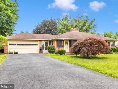 13318 Apple Hill Dr, HAGERSTOWN, MD, 21742-2677 | Card Image