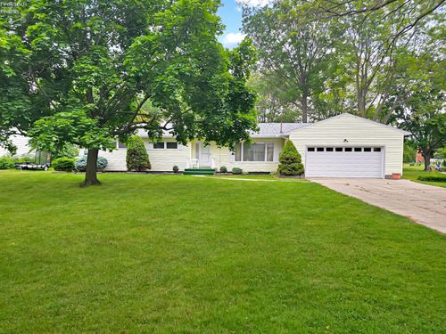 206 Harvest Ln, Oak Harbor, OH, 43449-1512 | Card Image