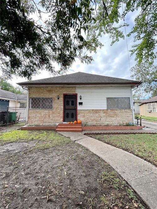 6822 Avenue F, Houston, TX, 77011 | Card Image