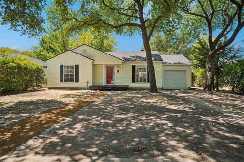 1217 Fuller Dr, Dallas, TX, 75218-3102 | Card Image