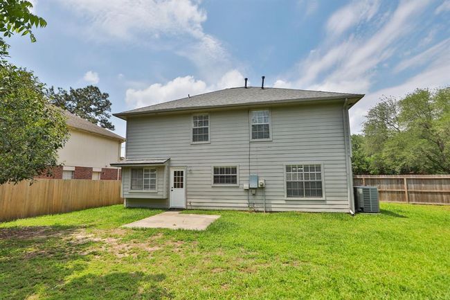 One of the larger yards, this one is ready for you to customize it. | Image 35