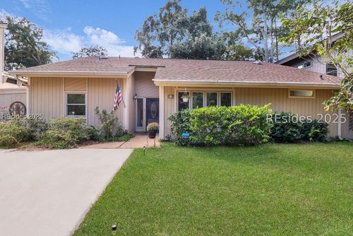 8 Water Oak Dr, Hilton Head Island, SC, 29928-3009 | Card Image