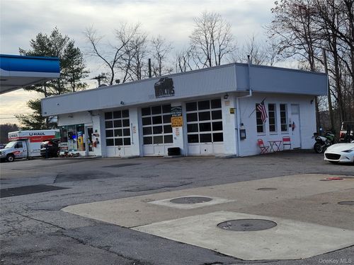 1675 Route 22, Brewster, NY, 10509-4012 | Card Image