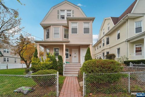 50 Riggs Pl, West Orange, NJ, 07052-5212 | Card Image
