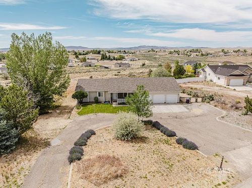 225 Viewcrest Dr, Spring Creek, NV, 89815-5914 | Card Image