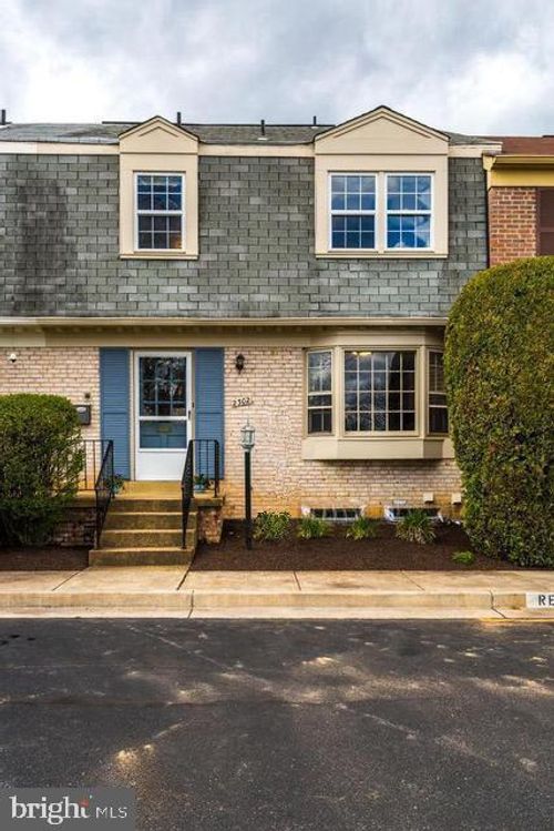 2302 Wheystone Ct, VIENNA, VA, 22182-5236 | Card Image