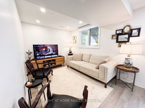 unit-b-361 Gaston Place, Newmarket, ON, L3Y8M4 | Card Image