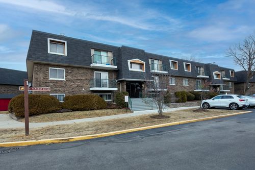 apt-3b-3856 Parkway Dr, Northbrook, IL, 60062-7233 | Card Image