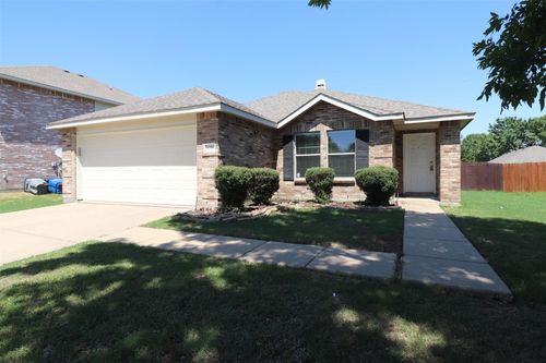 608 Claiborn Ln, Wylie, TX, 75098-6907 | Card Image