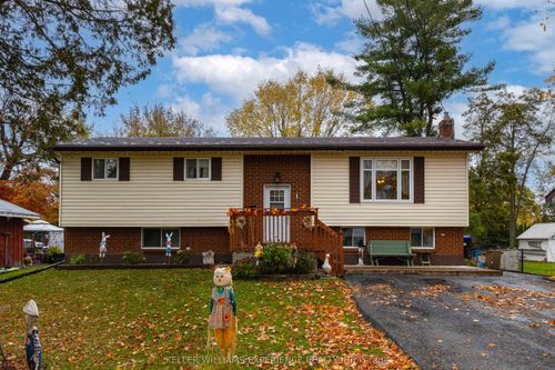 1 Bush St, Coldwater, ON, L0K1E0 | Card Image