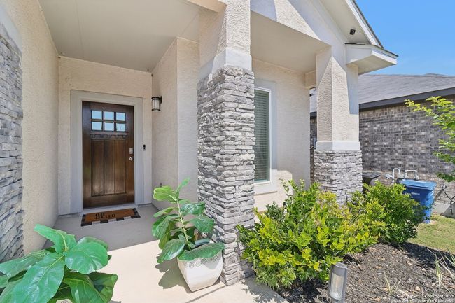 14926 Palmer Crk, House other with 4 bedrooms, 2 bathrooms and null parking in San Antonio TX | Image 6