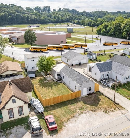 929 Valley View Rd, New Albany, IN, 47150-5349 | Card Image