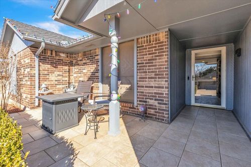 1923 E Lakeside Ter, Mustang, OK, 73064-6153 | Card Image