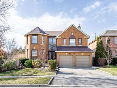 1312 Saddler Cir, House other with 4 bedrooms, 4 bathrooms and 5 parking in Oakville ON | Image 1