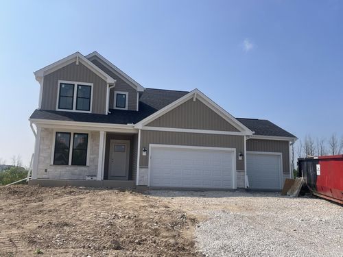 7517767 Woody Ln, Menomonee Falls, WI, 53051-1584 | Card Image