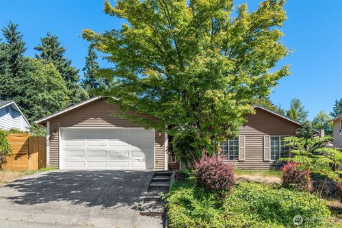 35322 25th Pl S, Federal Way, WA, 98003-7208 | Card Image