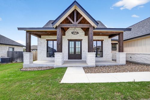 721 N Dickson St, Poth, TX, 78147 | Card Image