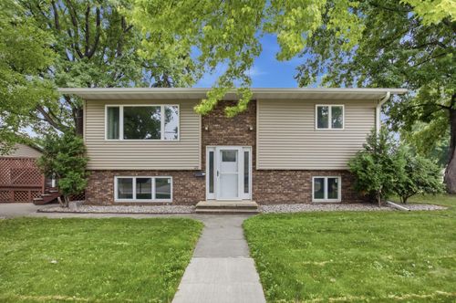 1211 Hall Ave, Breckenridge, MN, 56520-1723 | Card Image