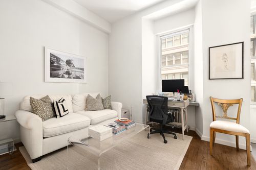 5p-4 Lexington Ave, New York, NY, 10010-5419 | Card Image
