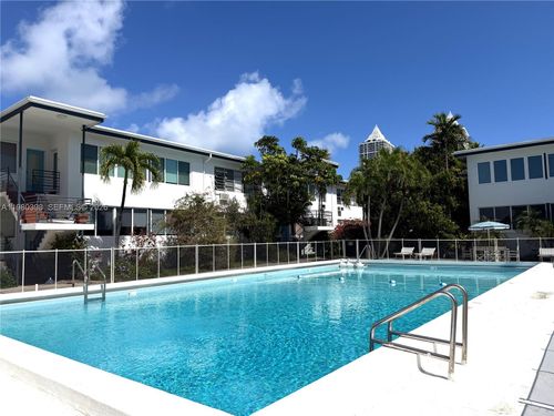 apt-32-4710 Pine Tree Dr, Miami Beach, FL, 33140-3173 | Card Image