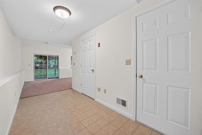 Entry to the Garage leading to the Basement | Image 29